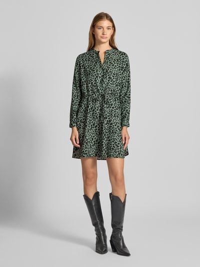 Only Tailliertes Blusenkleid mit Allover-Muster Modell 'CORY' Dunkelgruen 1