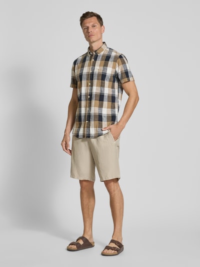 camel active Regular Fit Freizeithemd mit Button-Down-Kragen Oliv 1