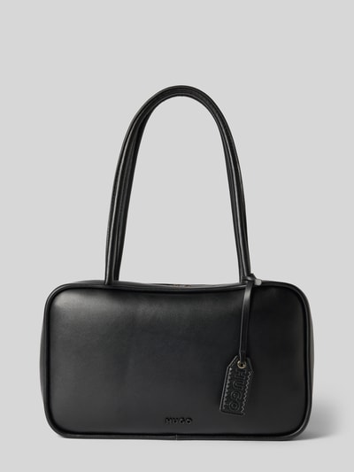 Produktfoto, schwarze Henkeltasche in Lederoptik Modell 'JODI_DUFFLE' von HUGO mit Label-Applikation, Reißverschluss und Hauptfach.