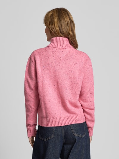 Tommy Jeans Regular Fit Rollkragenpullover mit Wollanteil Modell 'NEP' Pink 5