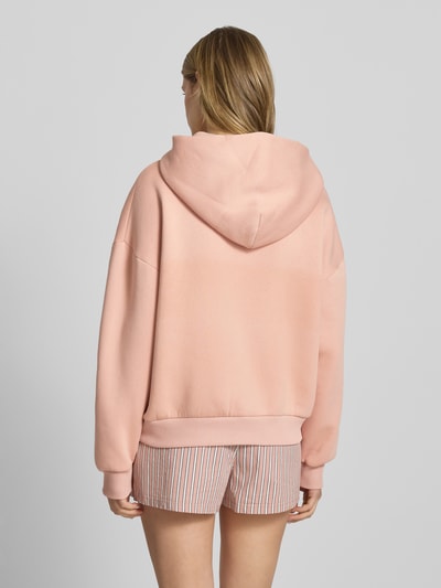 Review Hoodie mit überschnittenen Schultern und Känguru-Tasche Altrosa 5