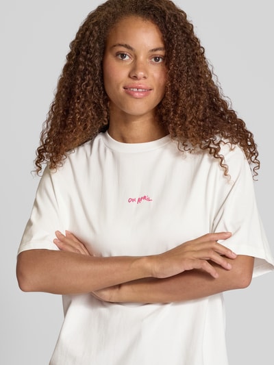 OH APRIL Oversized T-Shirt mit Label-Print Offwhite 3