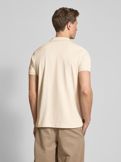 MCNEAL Regular Fit Poloshirt mit Knopfleiste und Label-Stitching Beige 5