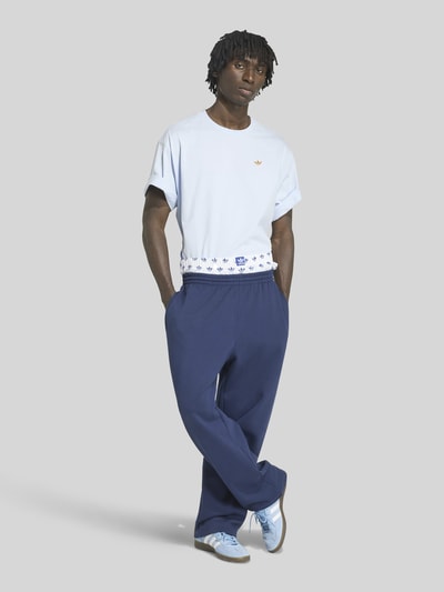 adidas Originals Loose Fit T-Shirt aus reiner Baumwolle Hellblau 1