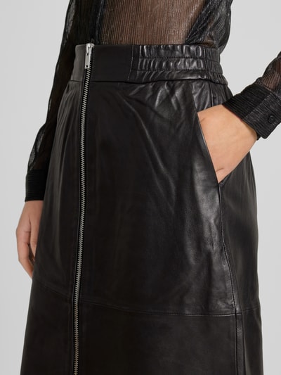 Bash Knielange rok in leerlook, model 'MONA' Zwart - 3