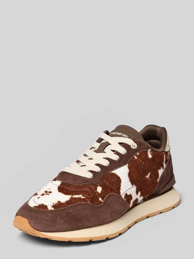 Produktfoto, Sneaker aus Leder-Mix mit Animal-Detail Modell 'City' von HOFF, braun-weißes Muster, Schnürverschluss, logo, abgerundete Form