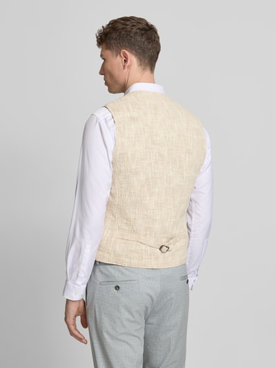 Männermodel trägt Weste mit V-Ausschnitt Modell 'Morley' von CG - Club of Gents aus Baumwoll-Mix, Regular-Fit, Rückansicht Ganzkörperansicht.
