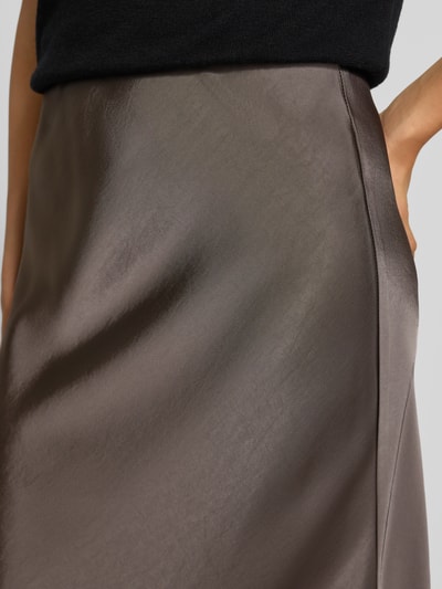 Neo Noir Maxirock aus Satin mit elastischem Bund Modell 'Vicky' Taupe 3