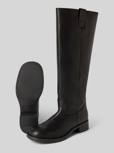 Produktfoto, schwarze Stiefel aus Leder Modell 'Zola' von Steve Madden mit abgerundeter Spitze, 4 cm Absatz, glatte Textur, Damen Stiefel
