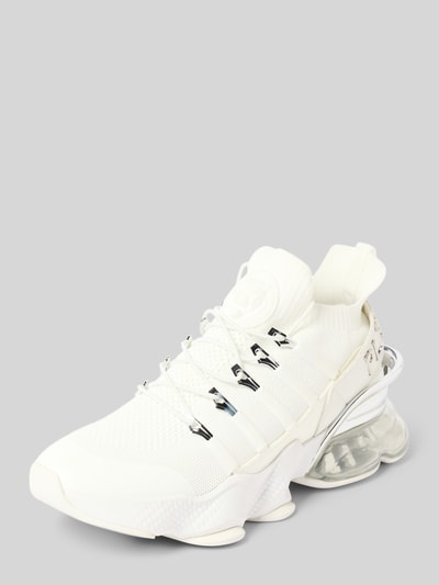 Produktfoto, Sneakersy z wiązaniem Sneaker mit Schnürverschluss von PLEIN SPORT, mieszanka materiałów, zaokrąglony czubek, detal z logo, fakturowana podeszwa, wysokość obcasa 6 cm, cholewka 11 cm, szerokość cholewki 7 cm, kolor biały, detale srebrne, wygląd nowoczesny