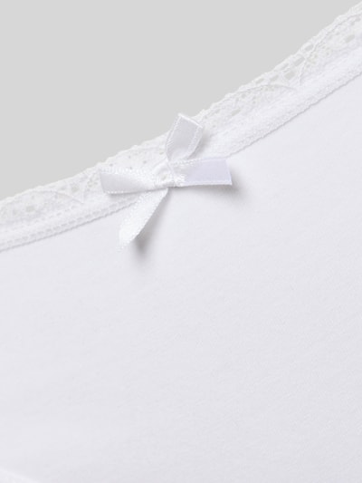 Produktfoto, weißer Slim Fit Slip aus Baumwoll-Mix von DORINA mit Spitzenbesatz und Schleifendetail, 5er-Pack, detailreiche Textur