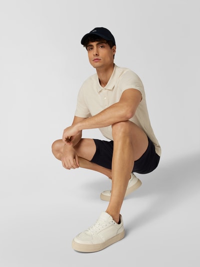 Theory Poloshirt mit Knopfleiste Sand 6