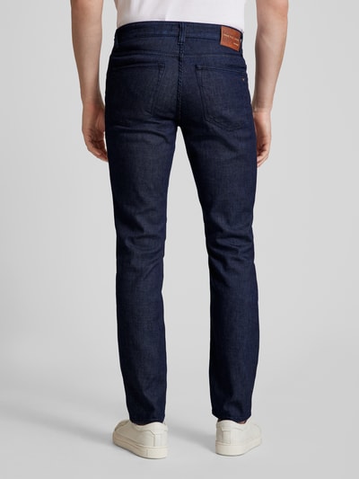 Brax Modern fit jeans met labelpatch, model 'CHUCK' Donkerblauw - 5