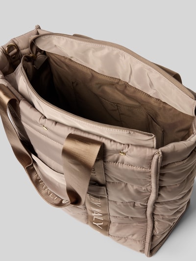 Productfoto, shopper met doorgestikte naden Model 'Best Buddy' van Hey Marly, hoofdvak met ritssluiting, labeldetails, draagband, breedte 40 cm, lengte 38 cm, diepte 18 cm, schouderbandlengte 62 cm