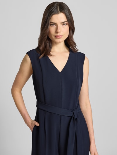 s.Oliver BLACK LABEL Regular Fit Jumpsuit mit Taillengürtel zum Binden Marine 3