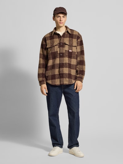 Tommy Jeans Loose Fit Freizeithemd mit Allover-Muster Mittelbraun 1