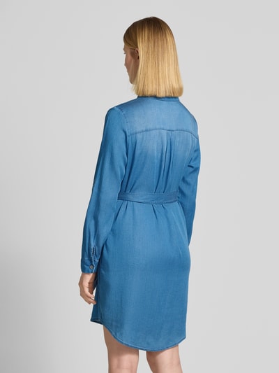 Vila Sukienka o długości do kolan z listwą z zatrzaskami model ‘BISTA’ Jeansowy niebieski 5