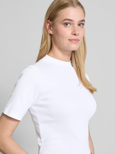 Christian Berg Woman T-Shirt mit geripptem Stehkragen Weiss 3