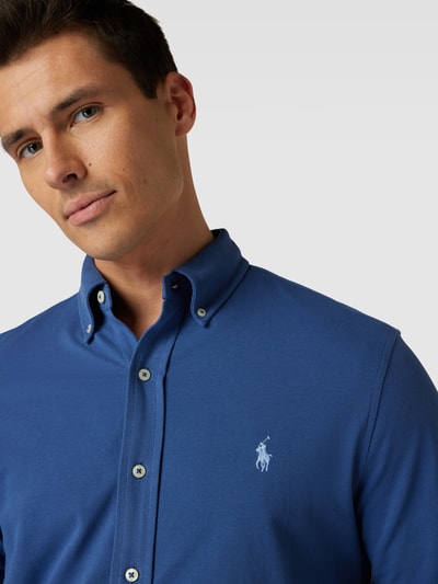 Polo Ralph Lauren Koszula casualowa o kroju slim fit z wyhaftowanym logo Królewski niebieski 3