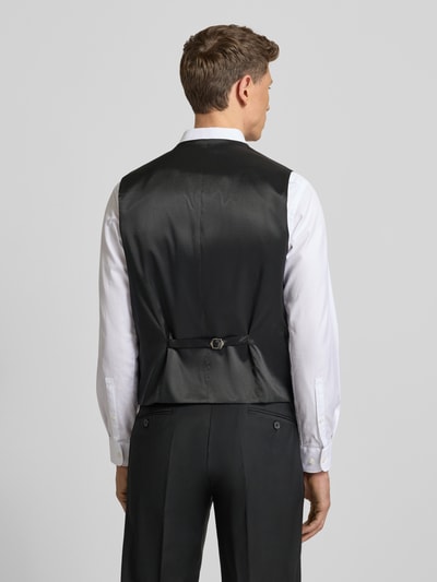 Männermodel trägt Weste mit V-Ausschnitt von bugatti in Schwarz, Material-Mix mit Schurwoll-Anteil, Rückenansicht, Ganzkörperansicht Rückansicht.