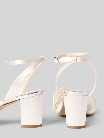 Produktfoto, Sandalette mit Schleifen-Applikation Modell 'Arabella Mid' von Rainbow Club in Satin, Riemen mit Dornschließe, Blockabsatz, Absatzhöhe 8 cm bei Größe 40, helle Farben, glänzende Satin-Optik