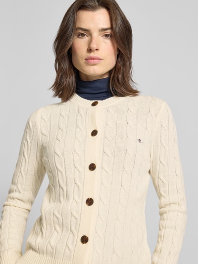 Gant Strickjacke mit Zopfmuster und Label-Stitching Offwhite 3