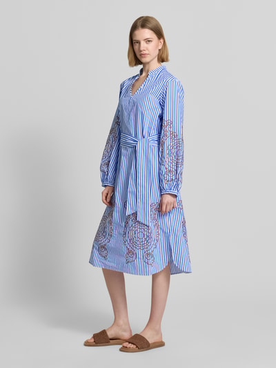 Christian Berg Woman Hemdblusenkleid mit Stitchings und Bindegürtel Royal 1