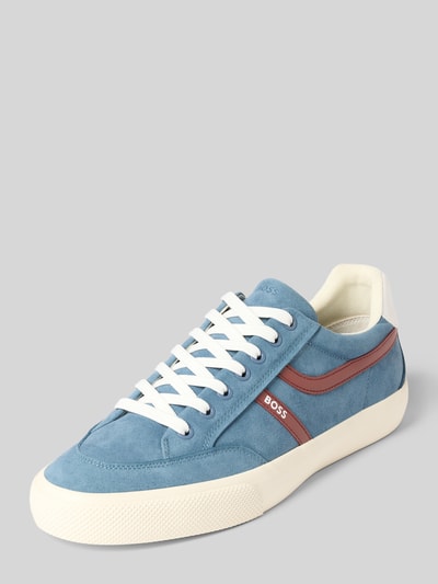 Produktfoto, niebieskie sneakersy z nadrukiem z logo model 'AIDEN_TENN' od BOSS Orange, jasna podeszwa, białe sznurówki