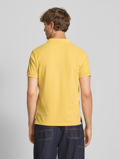 Superdry Koszulka polo o kroju regular fit z wyhaftowanym logo Żółty 5