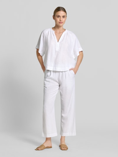 Christian Berg Woman Boxy Fit Leinenbluse mit V-Ausschnitt Weiss 1