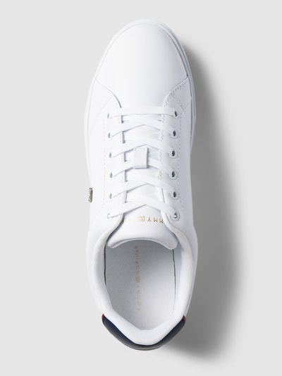 Tommy Hilfiger Sneakersy z detalem z logo z efektem metalicznym model ‘ELEVATED’ Biały 5