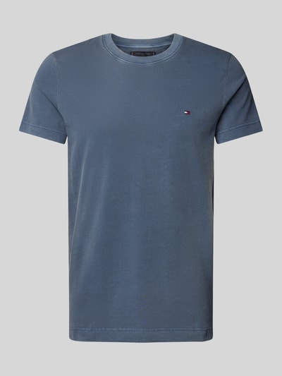 Tommy Hilfiger T-shirt z wyhaftowanym logo Jeansowy niebieski 2