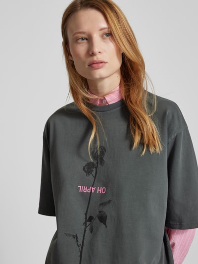 OH APRIL T-Shirt mit Label-Print Mittelgrau 3