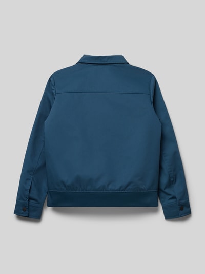 Produktfoto, Regular Fit Jacke mit Umlegekragen Modell 'Stevo' von CARS JEANS in Blau, Material-Mix mit Baumwoll-Anteil, AufgesetzteTaschen, Reißverschluss, Rückenlänge 48 cm, Schulterbreite 37 cm, Ärmellänge 54 cm, kinder