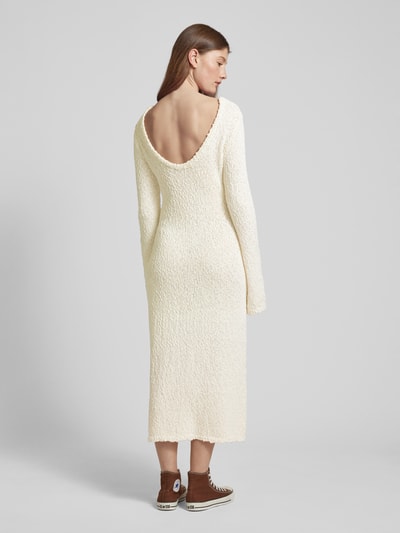 Gina Tricot Knielanges Strickkleid in Bouclé-Optik Offwhite 5