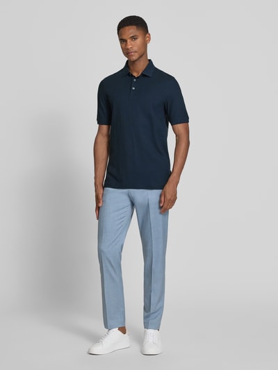 bugatti Slim Fit Poloshirt mit Strukturmuster Marine 1