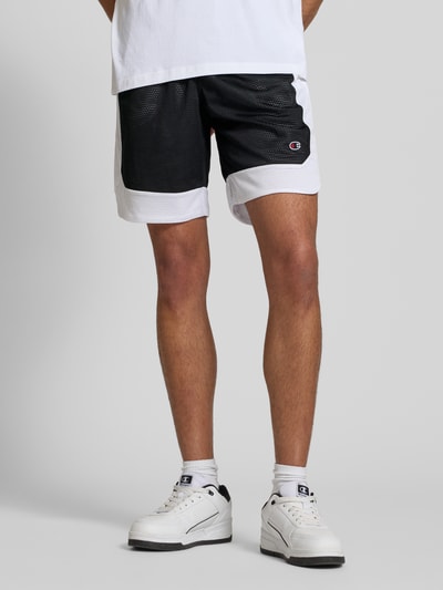 CHAMPION Loose Fit Shorts mit Logo-Badge Black 4