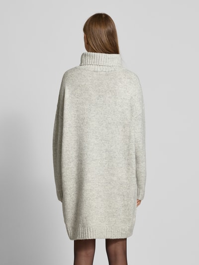 Apricot Oversized Strickkleid mit gerippten Abschlüssen Silber 5