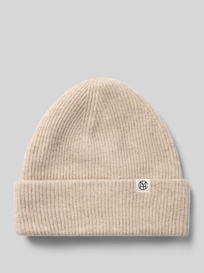 Produktfoto, Mütze aus reiner Wolle Modell 'LOWEE ICON' von MSCH Copenhagen, beige Strick-Optik, breiter Umschlag, Label-Patch