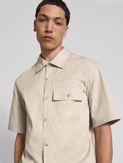 MAISON KITSUNÉ Regular Fit Hemdjacke mit Brusttasche Beige 3