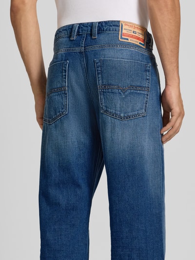 Diesel Wide Fit Jeans im 5-Pocket-Design Jeansblau 3