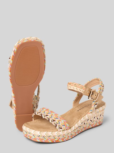 Produktfoto, Sandalette mit Plateausohle von Alma en Pena, bunte geflochtene Riemen, abgerundete Spitze, Dornschließe, Plateausohle, Absatz 7 cm