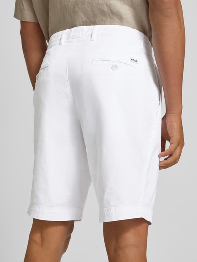 BOSS Slim Fit Shorts mit Gürtelschlaufen Modell 'Slice' Weiss 3