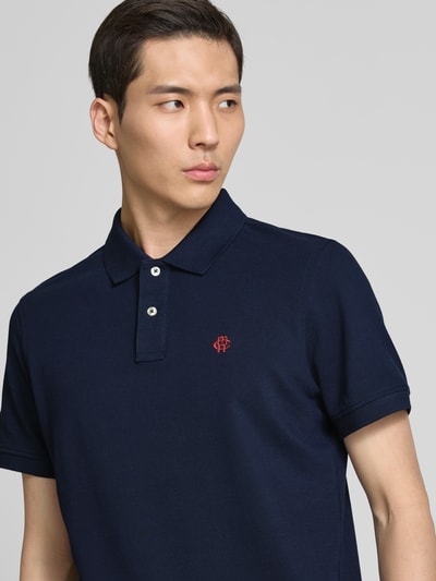 MCNEAL Regular Fit Poloshirt mit Knopfleiste und Label-Stitching Dunkelblau 3