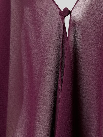 Productfoto, stola uit chiffon in bordeaux met fijne transparante textuur, stola uit chiffon van Vera Mont, detailopname
