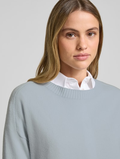 Closed Longsleeve in Strick-Optik Hellblau 3