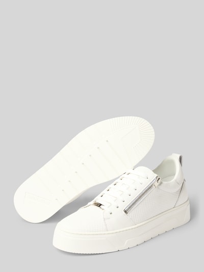 Produktfoto, Sneaker aus echtem Leder mit Strukturmuster Modell 'Animal' von Antony Morato, weiß, runde Form, sichtbare Sohle, strukturierte Oberfläche, Absatzhöhe 4 cm, Schafthöhe 9 cm, Schaftweite 11 cm