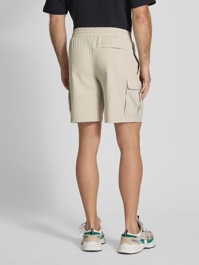 Under Armour Regular Fit Shorts mit elastischem Bund Khaki 5