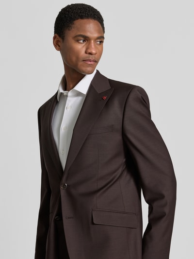 Männermodel trägt Straight Fit Anzugjacke mit Reverskragen von Roy Robson in Braun, Elastischer-Material-Mix, 2-Knopfleiste, Pattentaschen, Nahaufnahme Oberkörper.