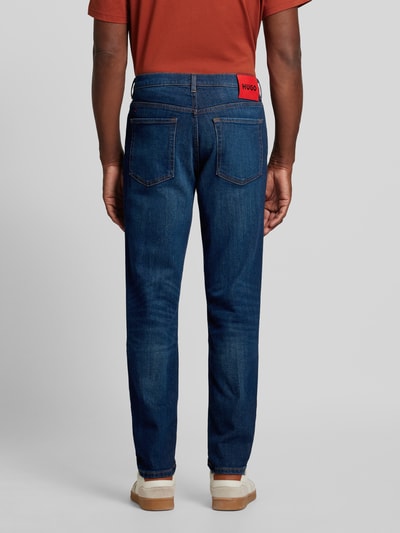 HUGO Tapered Fit Jeans im 5-Pocket-Design Jeansblau 5